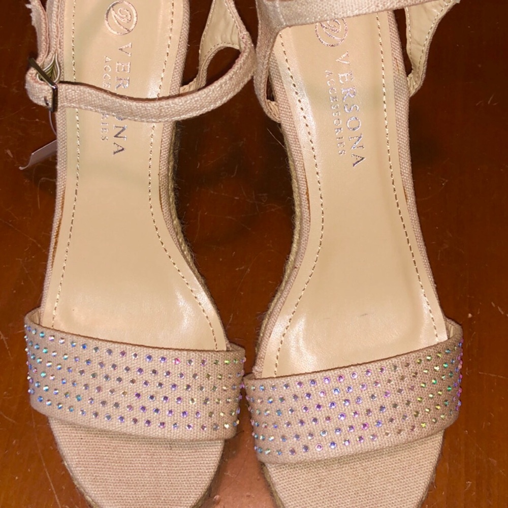 NEW versona sparkle wedges⭐️